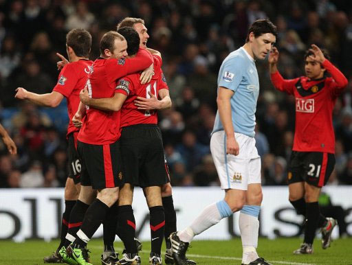 克尼佩尔快攻妙传 米勒跟进扣篮得手