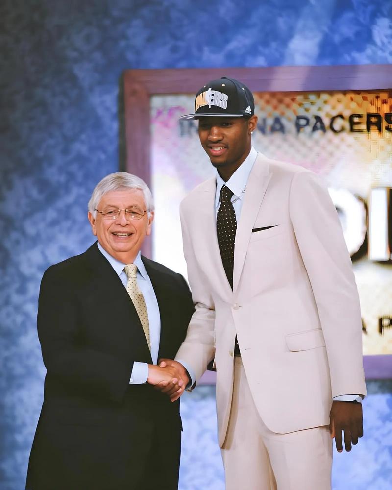 青岛西海岸迎战武汉三镇，中超赛场再现“旧主之战”