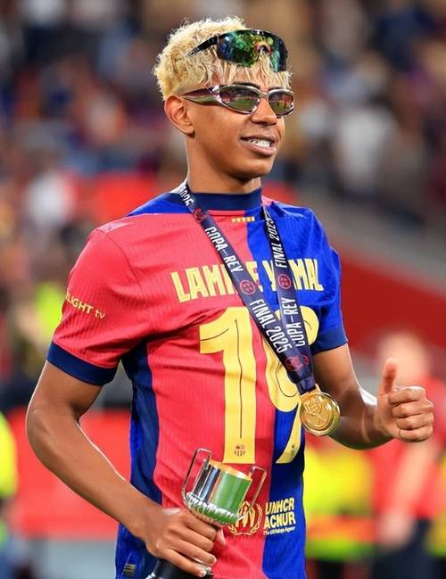 塔图姆频遭垫脚四次，谁是“NBA第一耐杀王”？