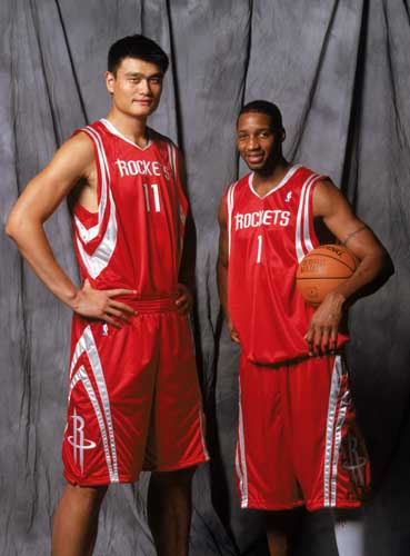 2025 赛季：大联盟官方授权的棒球卡市场在 2025 年达到 12 亿美元的年度交易额