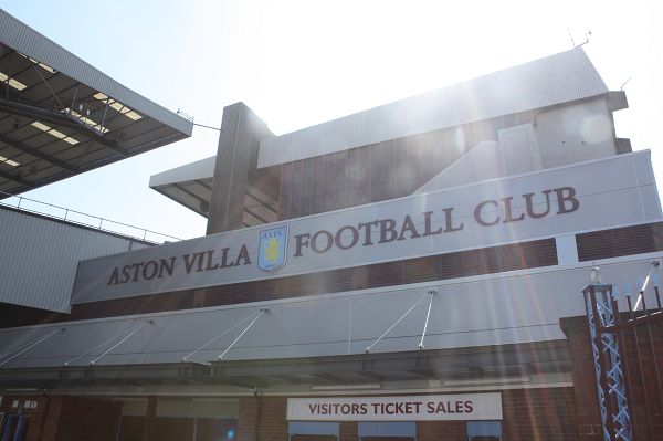 尼克斯主场力克独行侠，唐斯带队再显神威