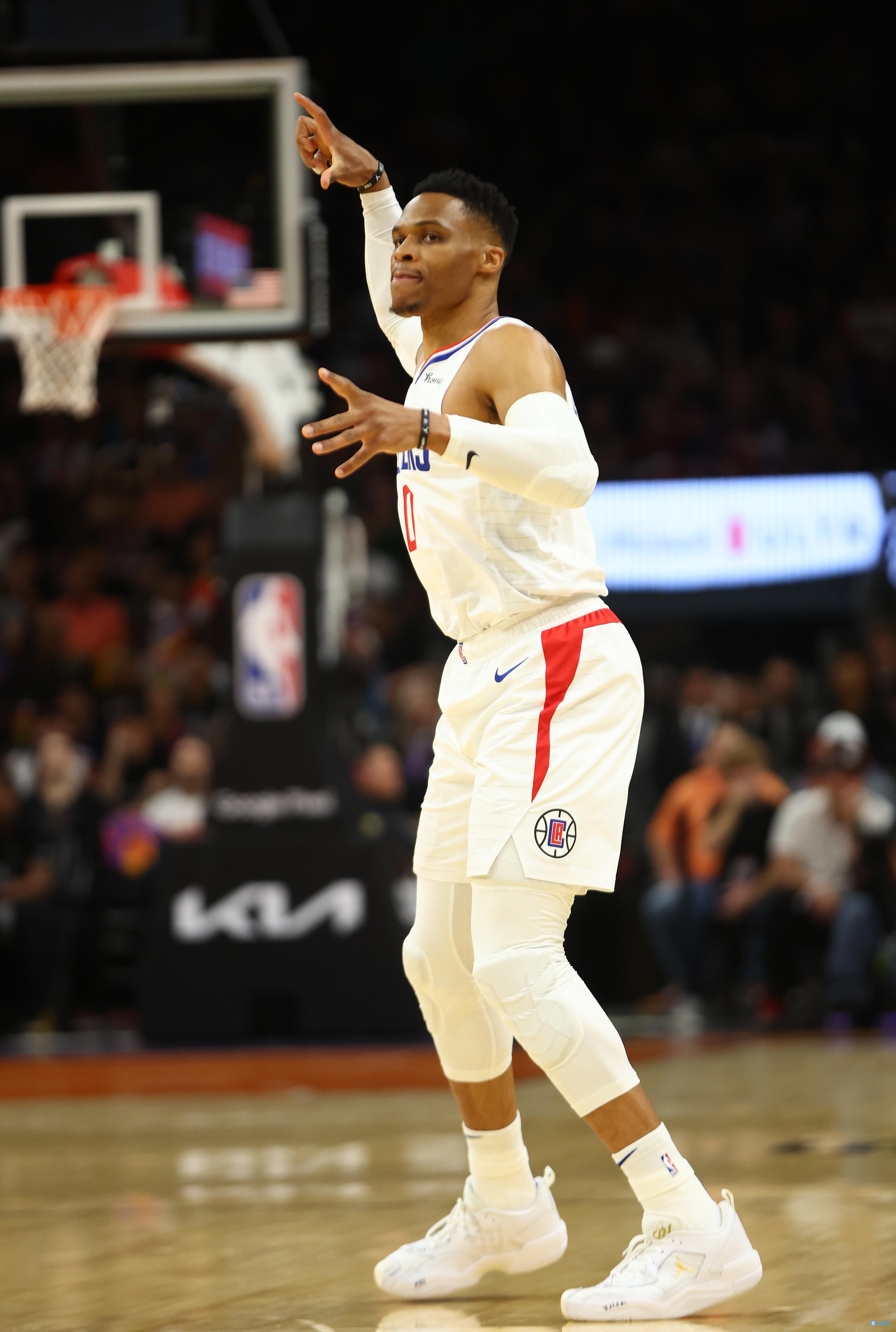 欧冠21.5亿对决！巴黎曼城生死之战，哈兰德追赶2大传奇