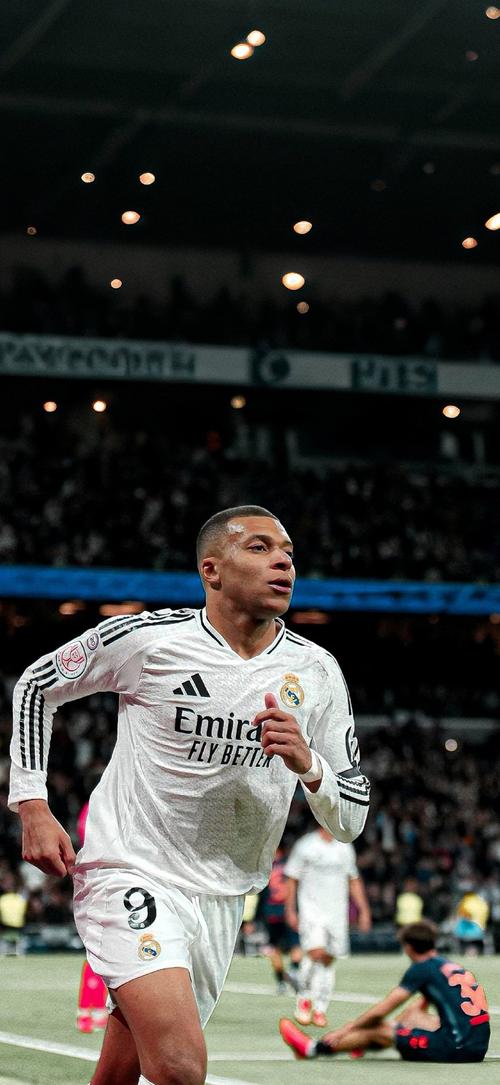 一场1-1让瓜帅气炸了，曼城急速陨落，争冠形势大变，阿森纳笑纳