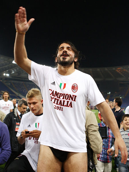 霍姆格伦：冲突已过专注当下，三分全中感恩团队