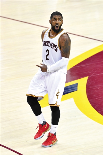 国足未来第一左后卫：华裔球星90万欧转会费登陆波兰联赛！