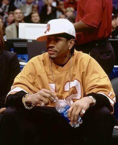 6次扑救客场零封尤文，都灵门将帕莱亚里当选德比全场最佳