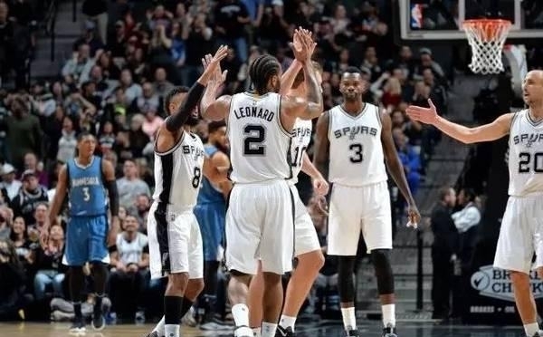 坦帕湾光芒队因主场损坏，2025 赛季全面搬迁至洋基春训基地 Steinbrenner Field