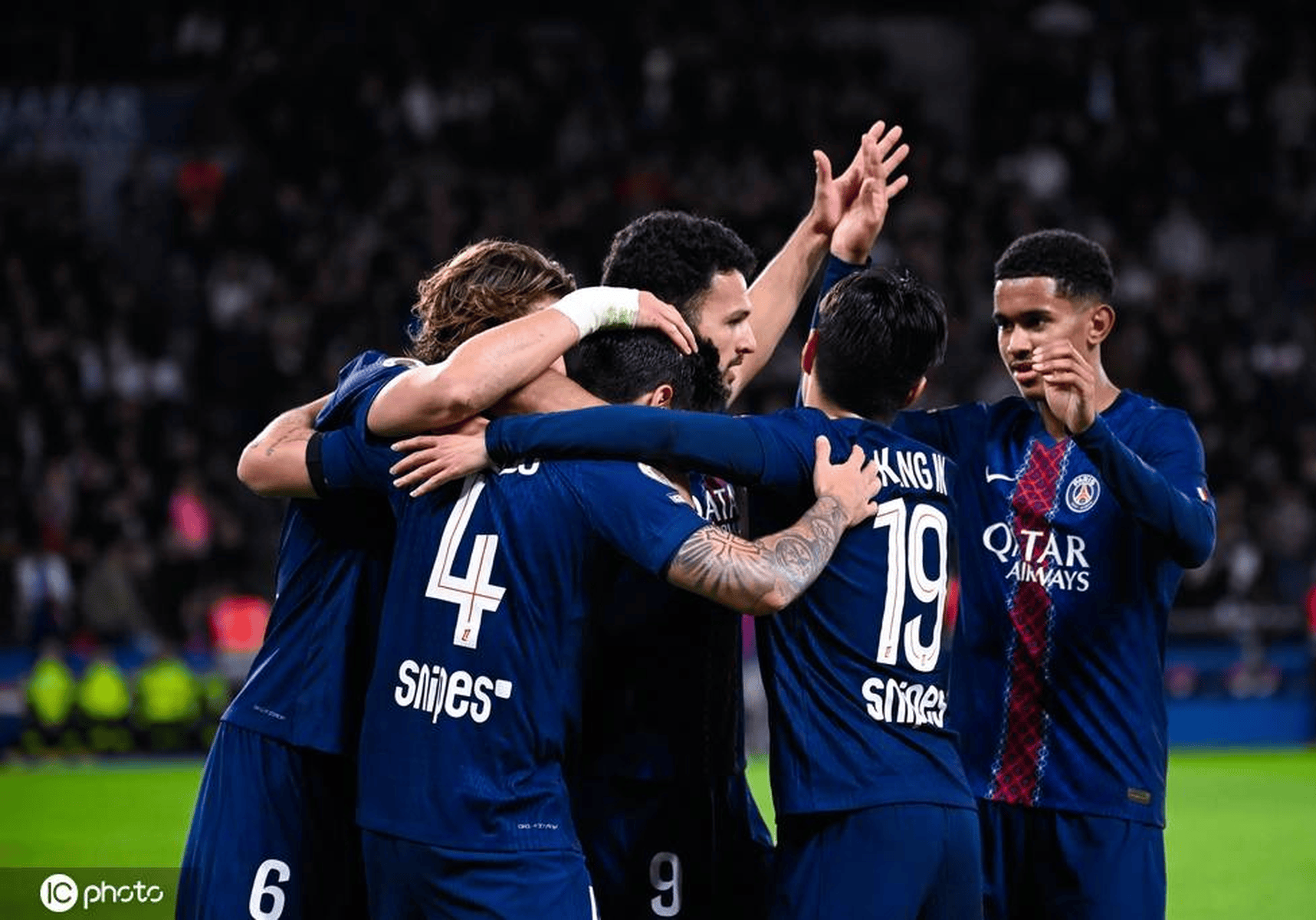 状态持续火热！本轮英超送助攻，福登最近3场比赛已造5球