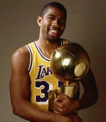 [NBA]詹姆斯30分 湖人战胜鹈鹕