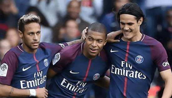 松井秀喜在季后赛击出满垒本垒打，确立了其“酷斯拉”在北美的威名